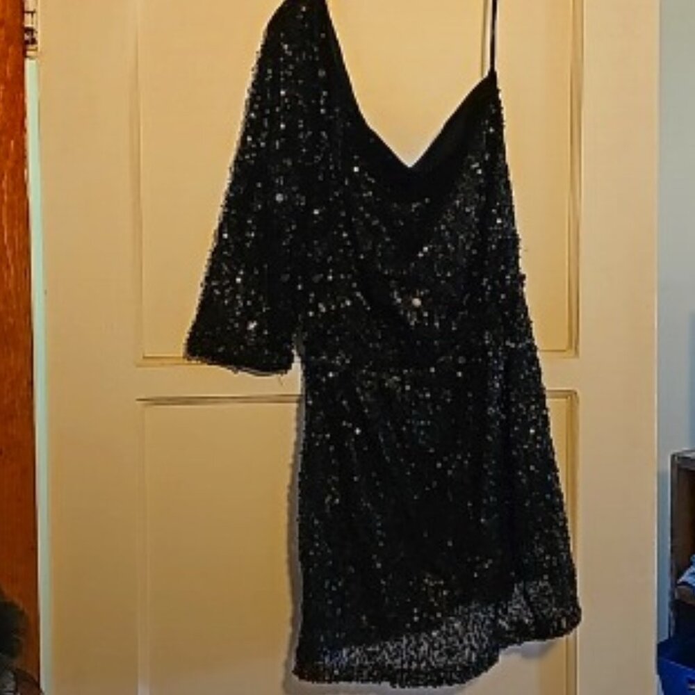 Forever 21 Sequin Black One Shoulder Dress- L